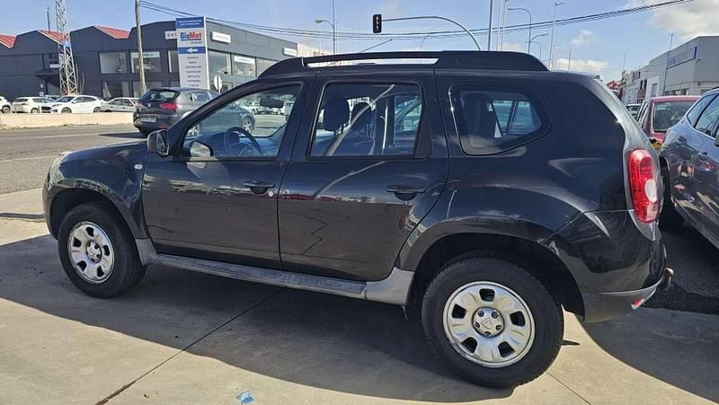 Usado Dacia Duster Ambiance 110 CV (80 kW) 2011 Negro SUV