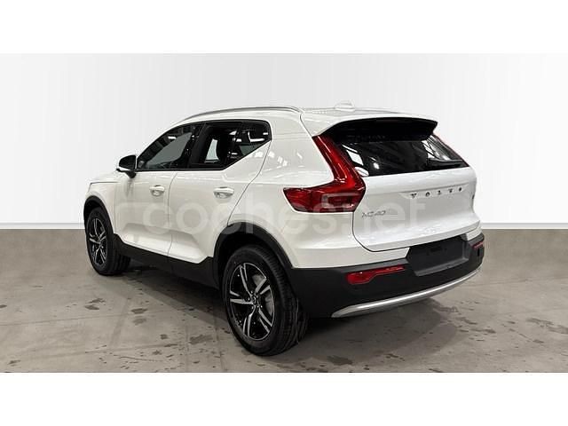 Nuevo Volvo XC40 Core 163 CV (119 kW) 2025 Blanco SUV