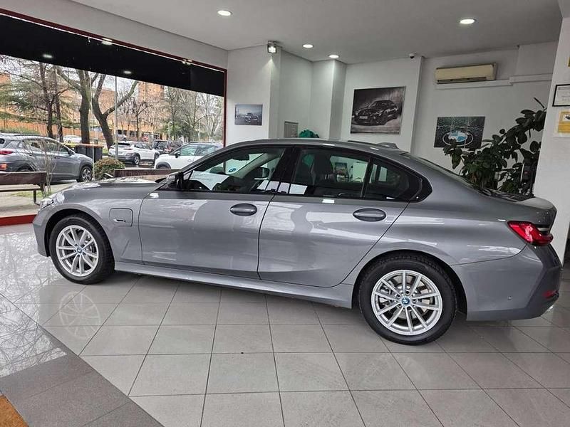 Usado BMW 320e 204 CV (150 kW) 2024 Gris Berlina
