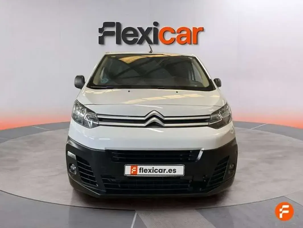 Usado Citroën Jumpy 102 CV (75 kW) 2022 Blanco Monovolumen