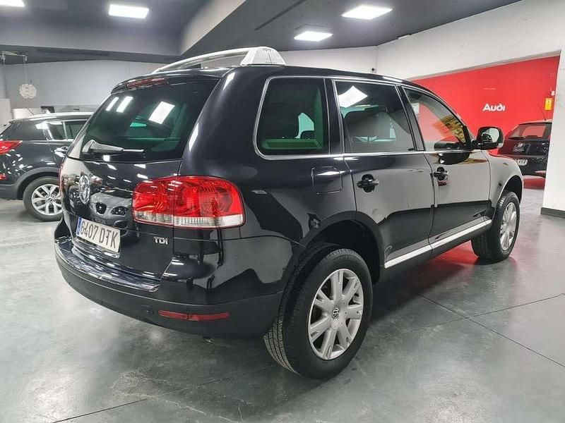 Usado VW Touareg R 174 CV (127 kW) 2005 Negro SUV