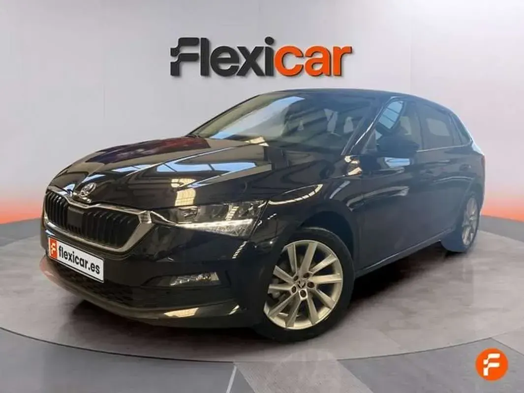 Usado Skoda Scala Monte Carlo 150 CV (110 kW) 2022 Negro Utilitario