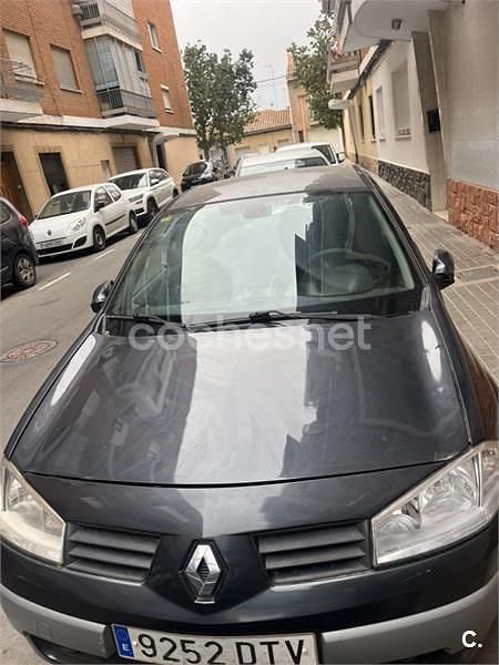 Usado Renault Mégane II Dynamique 120 CV (88 kW) 2005 Negro Berlina