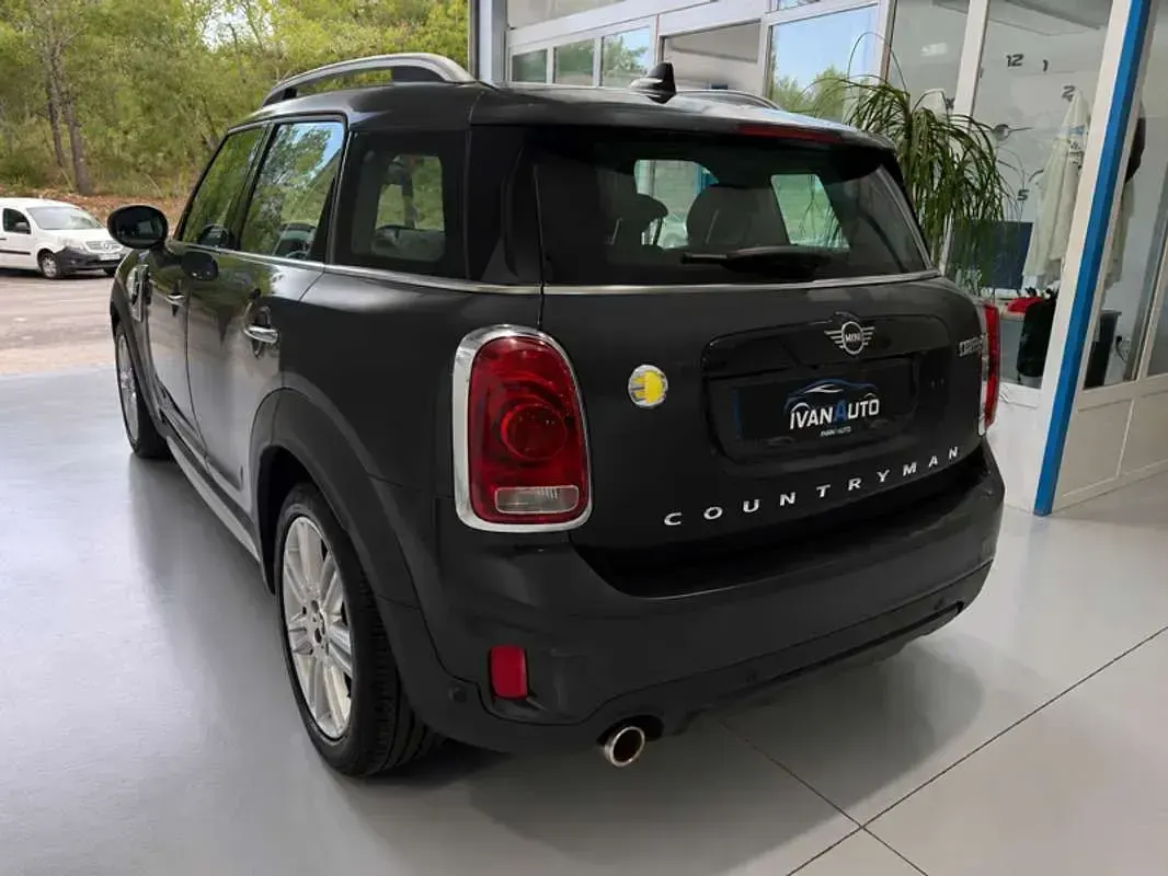 Usado Mini Cooper Countryman 220 CV (161 kW) 2020 Gris SUV