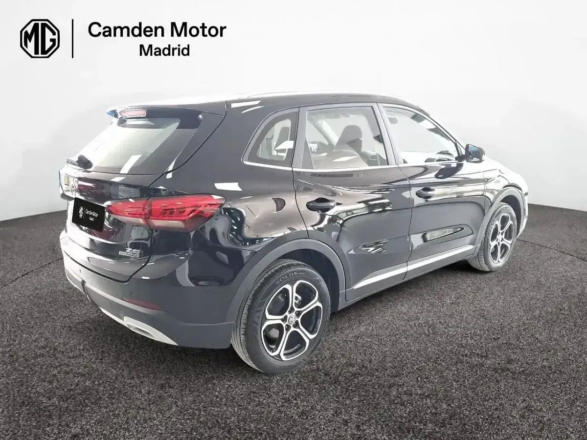 Usado MG ZS Comfort 197 CV (144 kW) 2024 Negro Berlina