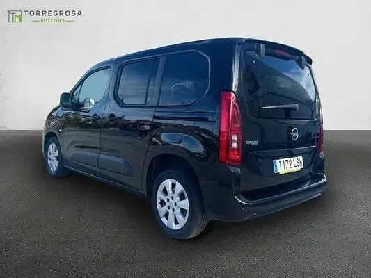 Usado Opel Combo Life Elegance 102 CV (75 kW) 2021 Monovolumen