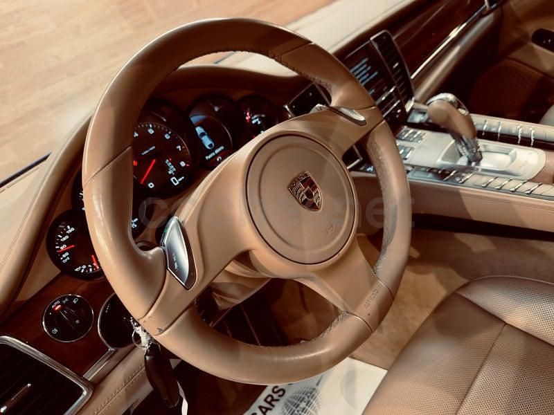 Begagnad Porsche Panamera 400 HK (294 kW) 2010 Blå Halvkombi