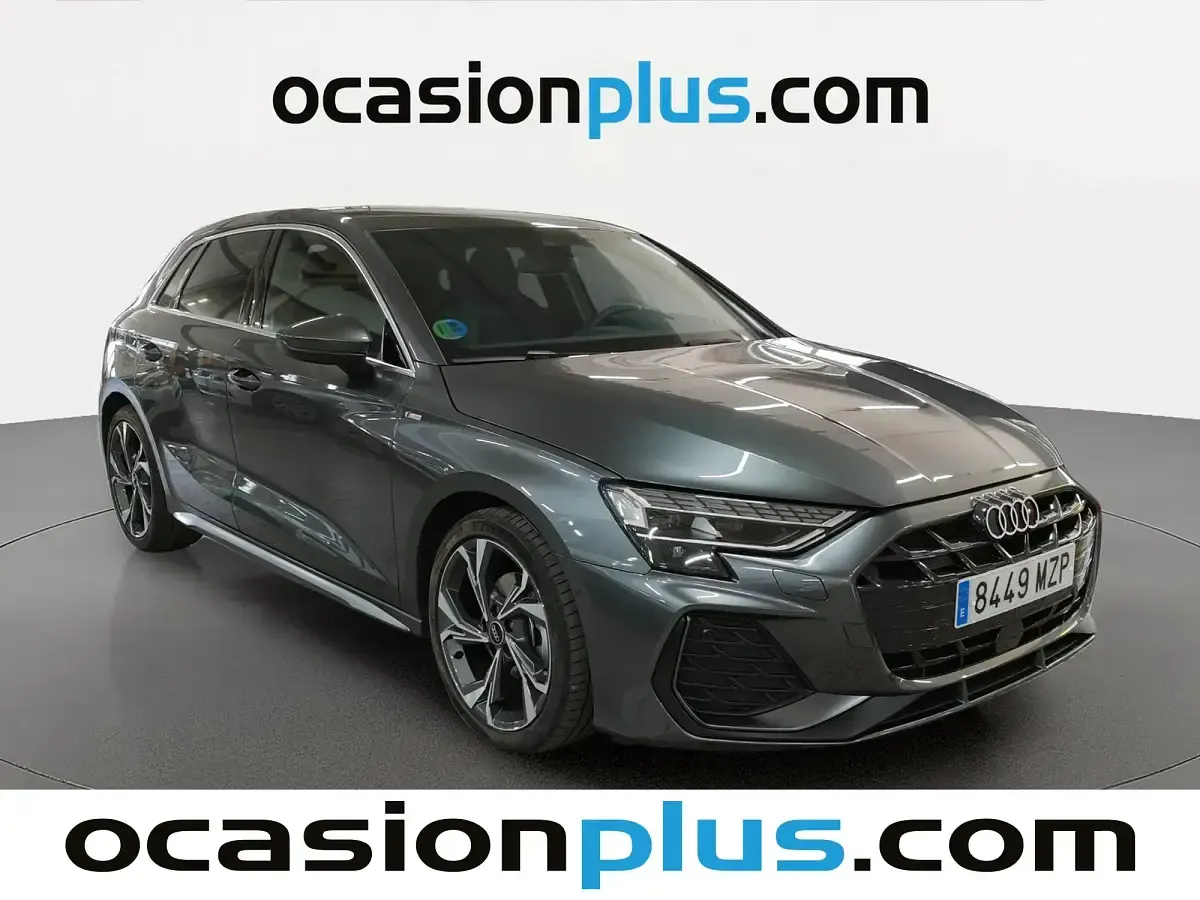 Usado Audi A3 S-Line 116 CV (85 kW) 2025 Gris