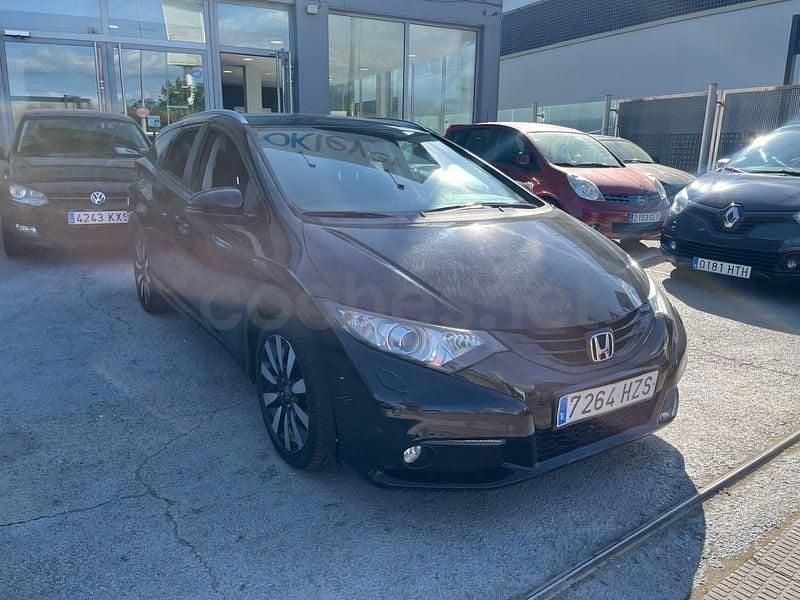 Usado Honda Civic Lifestyle 120 CV (88 kW) 2014 Negro Familiar