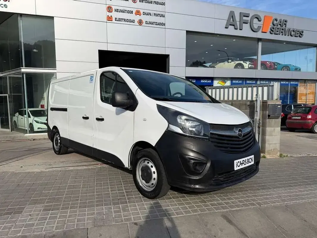 Usado Opel Vivaro Expression 95 HP (69 kW) 2018 Branco Monovolume