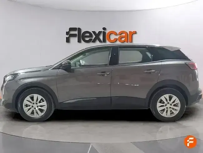 Usado Peugeot 3008 Active 130 CV (95 kW) 2021 Gris SUV