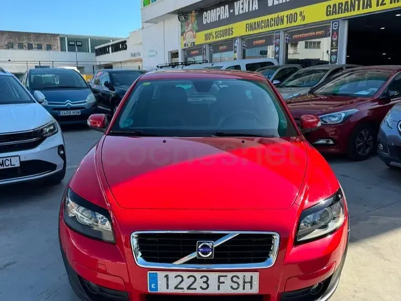 Usado Volvo C30 Momentum 125 CV (91 kW) 2007 Rojo Utilitario