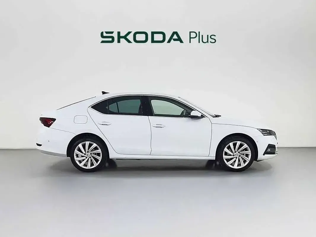 Brugt Skoda Octavia Selection 204 HK (150 kW) 2024 Hvid Sedan