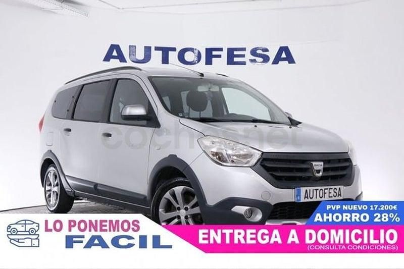 Usado Dacia Lodgy Lauréate 115 CV (84 kW) 2017 Gris / plata Monovolumen