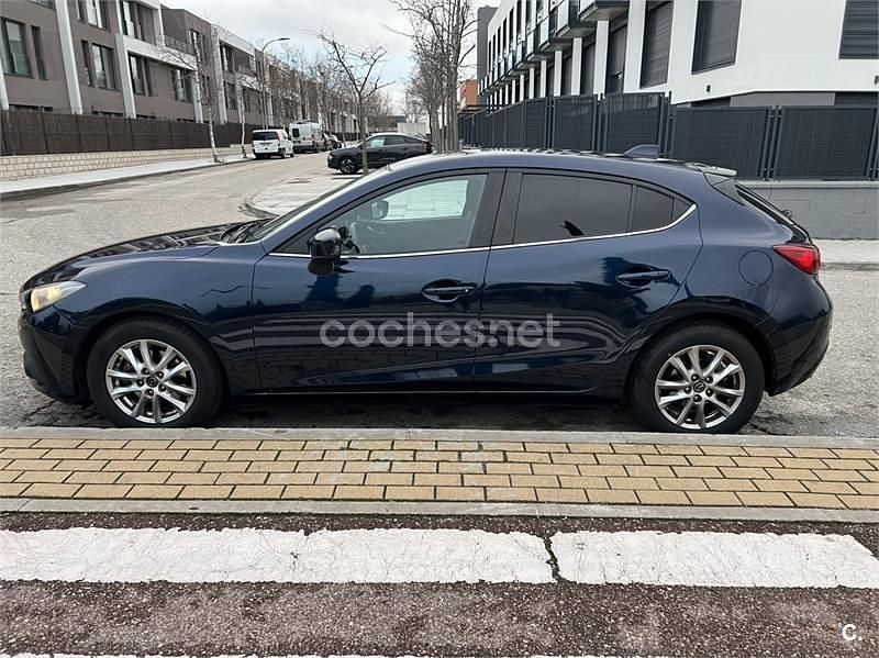 Usado Mazda 3 Style 120 CV (88 kW) 2014 Azul Berlina