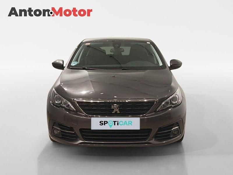 Usado Peugeot 308 Active 131 CV (96 kW) 2021 Gris Utilitario