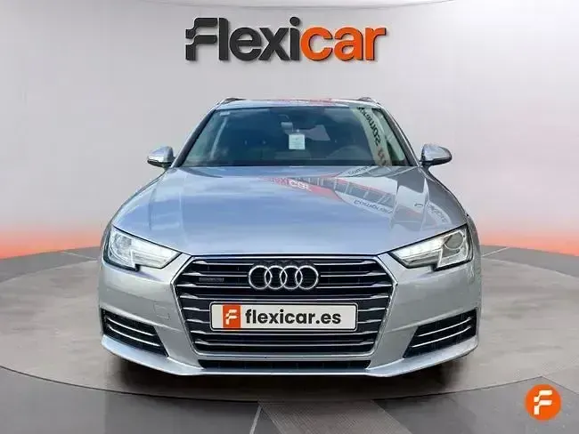 Usado Audi A4 190 CV (139 kW) 2017 Gris / plata Familiar