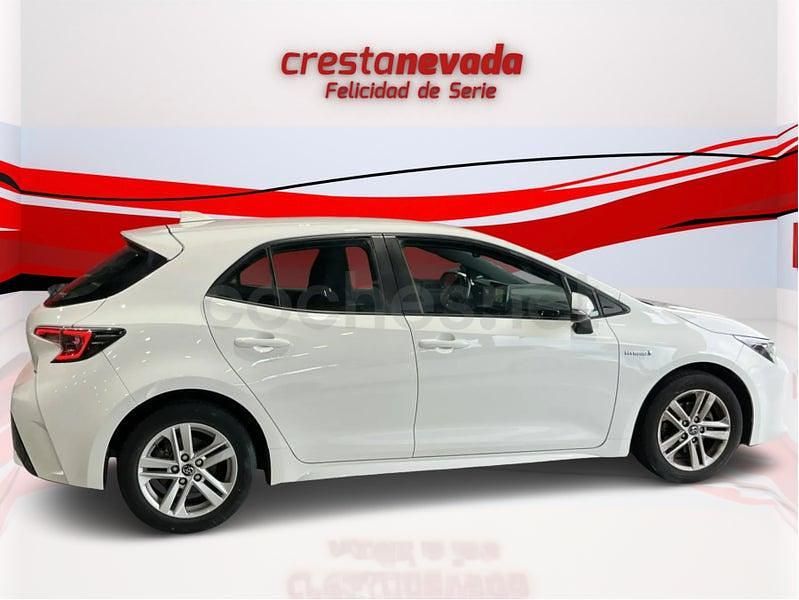 Usado Toyota Corolla Active 122 CV (89 kW) 2020 Blanco Berlina