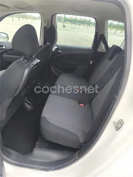 Usado Citroën C3 Picasso Attraction 92 CV (67 kW) 2014 Blanco Monovolumen