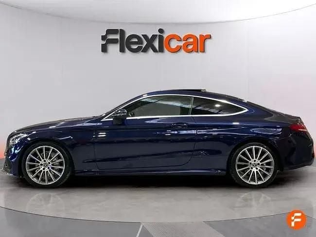 Usado Mercedes C220 170 HP (125 kW) 2019 Azul Coupé