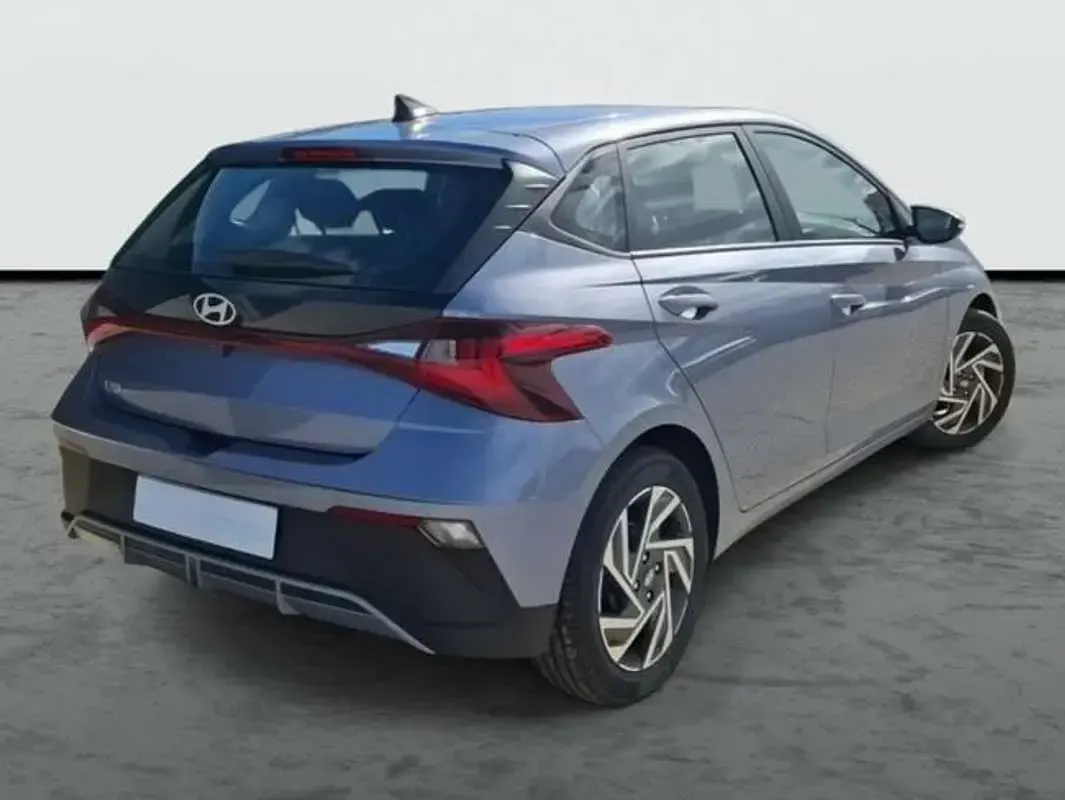 Usado Hyundai i20 101 CV (74 kW) 2024 Azul Utilitario
