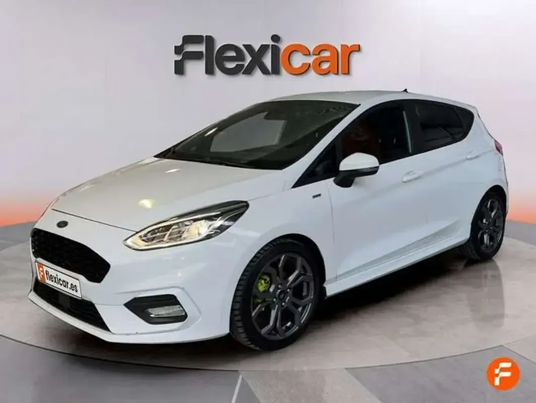 Usado Ford Fiesta ST-Line 125 CV (91 kW) 2018 Blanco Utilitario