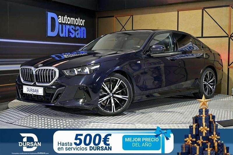 Negro Usado 2023 BMW 520 Comfort Edition Berlina | 43.596 € - Imagen 1/4