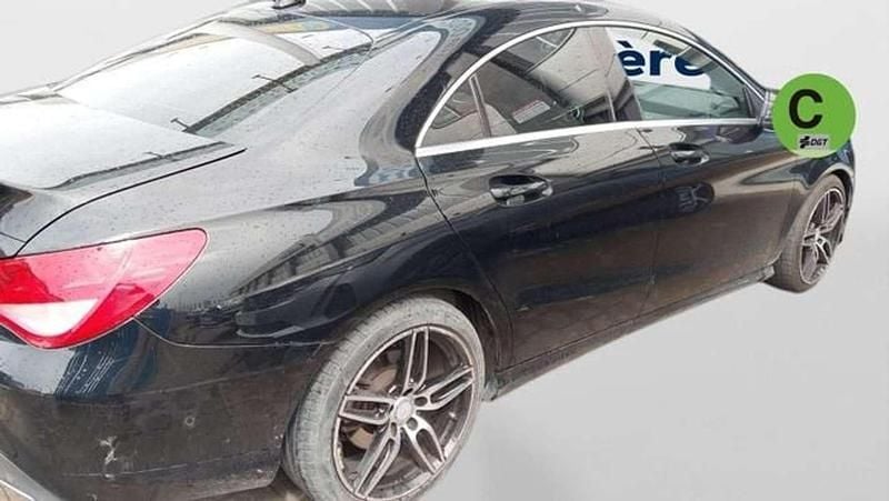 Usado Mercedes CLA220 177 CV (130 kW) 2017 Negro Berlina