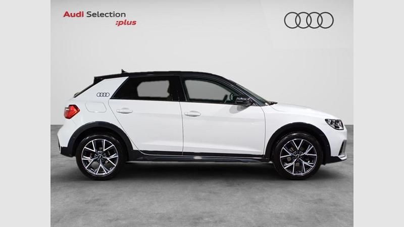 Käytetty Audi A1 110 HP (80 kW) 2021 Valkoinen Katumaasturi
