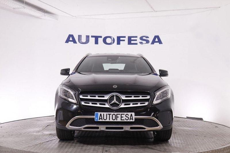 Usado Mercedes GLA180 Urban 122 CV (89 kW) 2017 Negra SUV