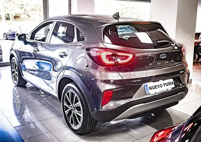 Usado Ford Puma Titanium 125 CV (91 kW) 2024 Blanco SUV