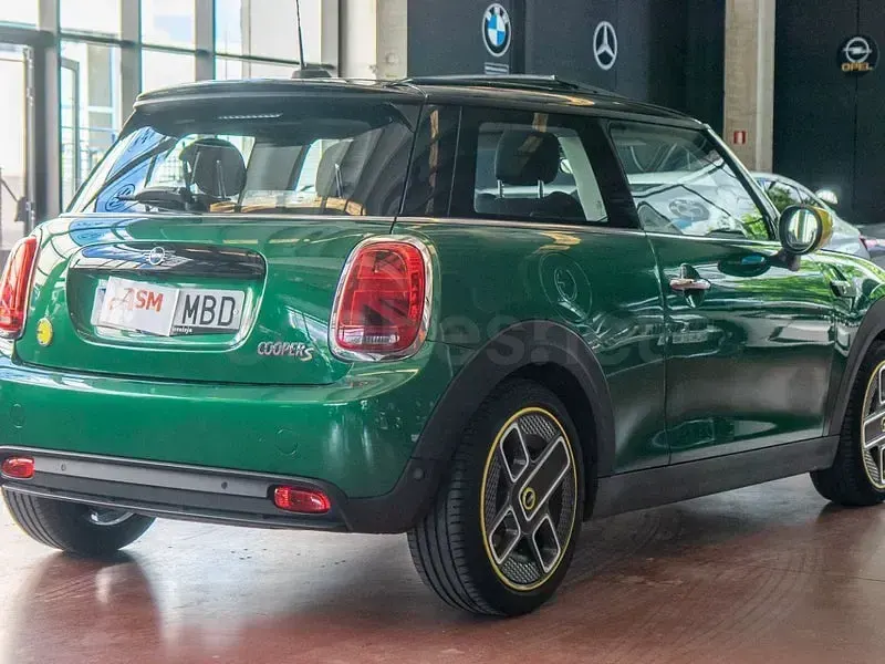 Usado Mini Cooper SE 135 kW (184 CV) 2022 Eléctrico Utilitario