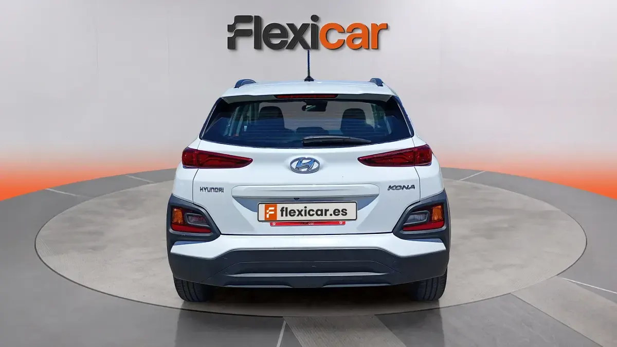 Usado Hyundai Kona 120 CV (88 kW) 2020 Blanco SUV