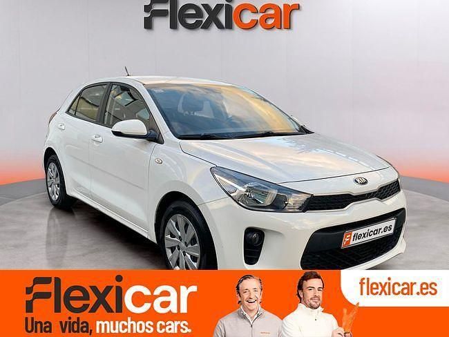 Usado Kia Rio 84 CV (61 kW) 2018 Blanco