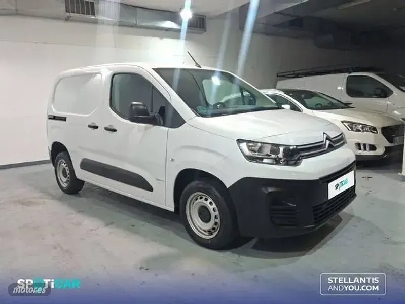 Usado Citroën Berlingo 102 CV (75 kW) 2024 Blanco Monovolumen