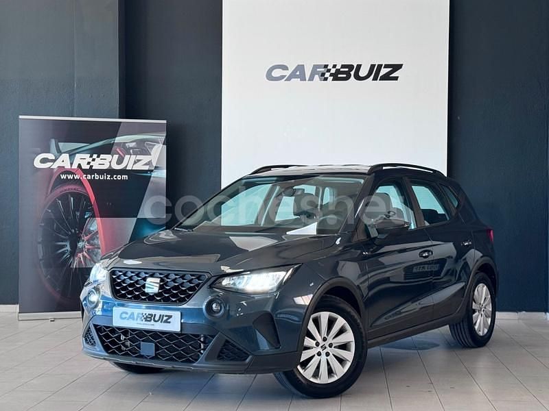 Gris / plata Usado 2022 Seat Arona Xperience SUV | 14.990 € (Precio justo) - Imagen 1/4