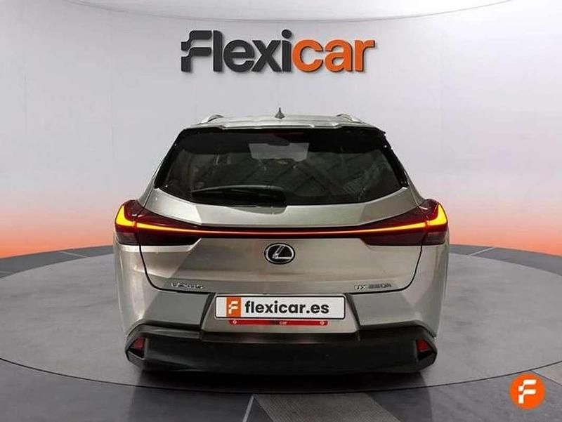 Usado Lexus UX 250h Business Edition 184 CV (135 kW) 2020 Beige SUV