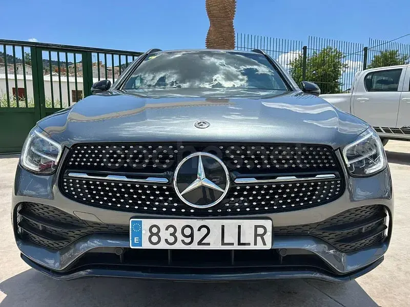Usado Mercedes GLC200 163 CV (119 kW) 2021 Gris / plata SUV