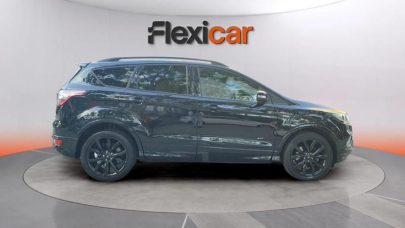 Usado Ford Kuga ST-Line 182 CV (133 kW) 2018 Negro SUV