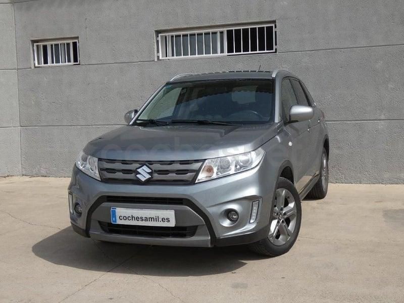 Usado Suzuki Vitara 120 CV (88 kW) 2016 Gris / plata SUV