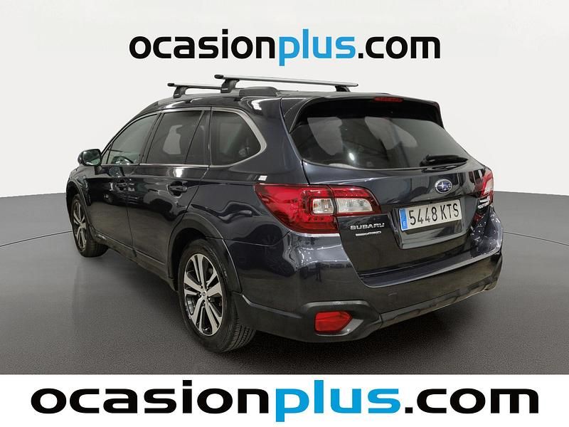 Usado Subaru Outback 175 CV (128 kW) 2019 Negro Familiar