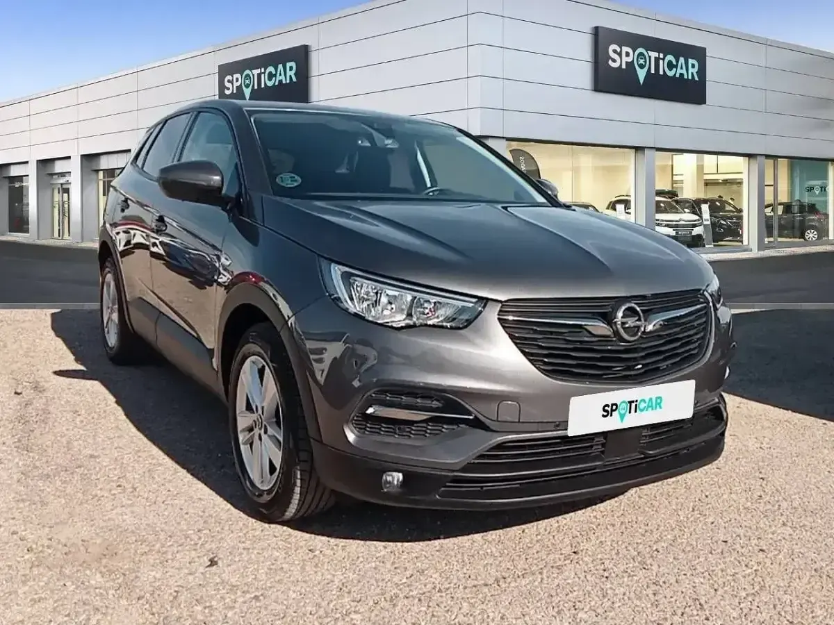 Usado Opel Grandland X Selective 130 CV (95 kW) 2019 Gris SUV