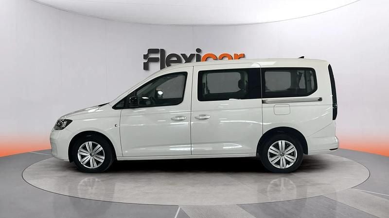 Usado VW Caddy Maxi 114 CV (83 kW) 2023 Blanco Monovolumen
