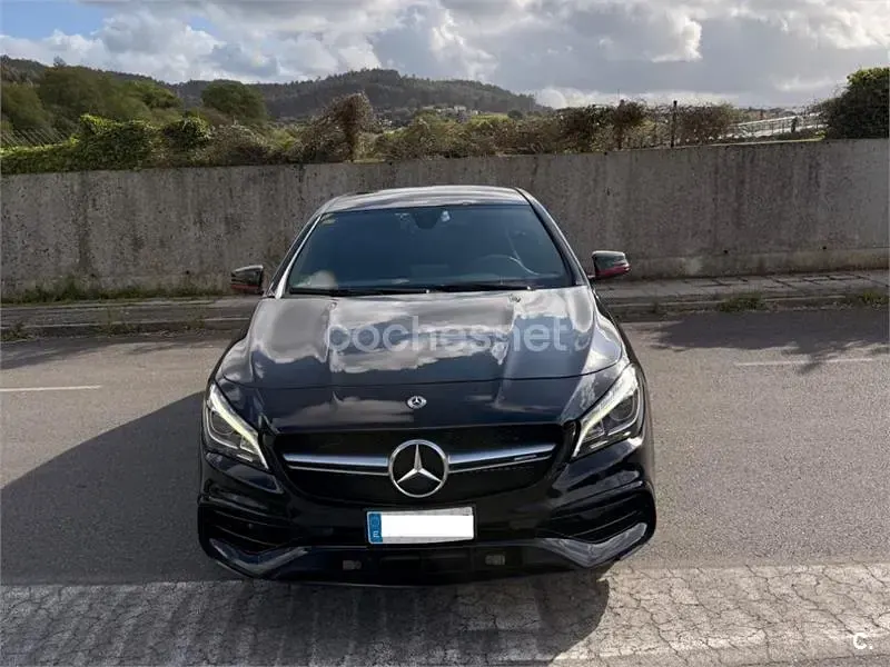 Usado Mercedes CLA45 AMG Shooting Brake 381 CV (280 kW) 2017 Negro Familiar