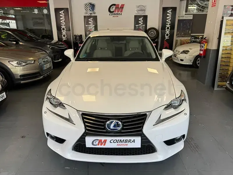 Usado Lexus IS300h 223 CV (164 kW) 2013 Blanco Berlina