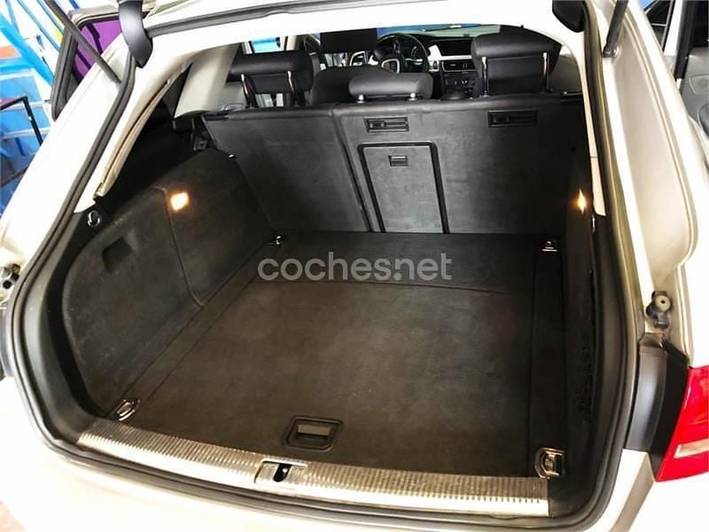 Usado Audi A4 143 CV (105 kW) 2008 Gris / plata Familiar