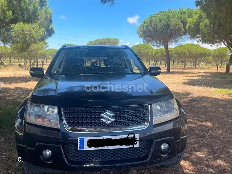Usado Suzuki Grand Vitara 129 CV (94 kW) 2010 Negro SUV