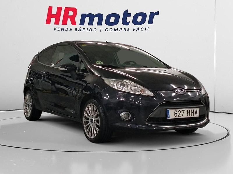 Negro Usado 2011 Ford Fiesta Trend Utilitario | 7290 € (Precio justo) - Imagen 1/4