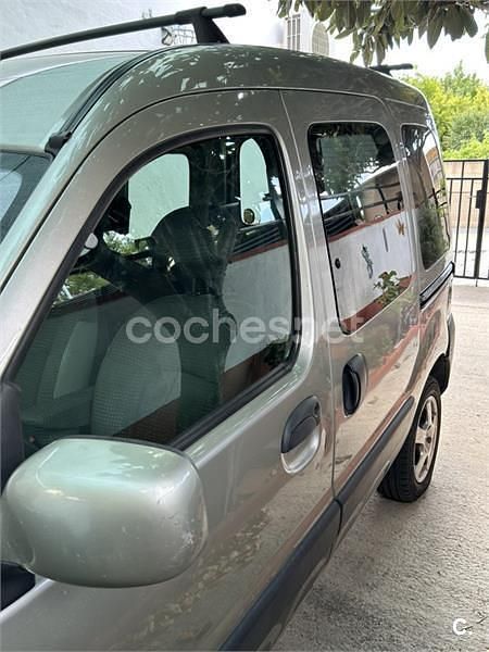 Verde Usado 2009 Renault Kangoo Expression Monovolumen | 3800 € (Precio justo) - Imagen 1/4