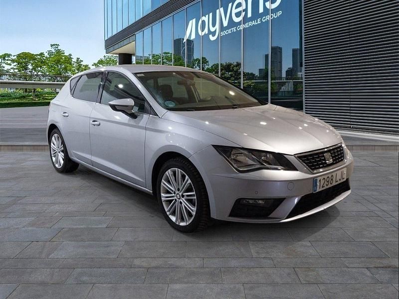 Usado Seat Leon XCELLENCE 150 CV (110 kW) 2020 Gris plata Utilitario